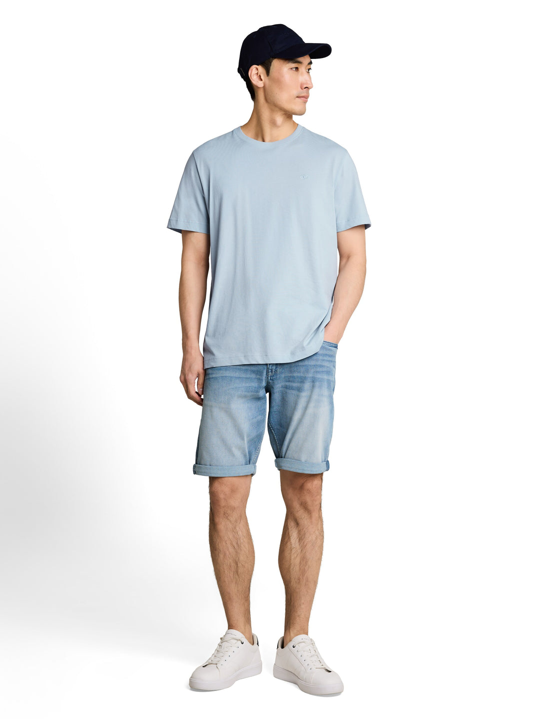 T-SHIRT WITH EMBRO
