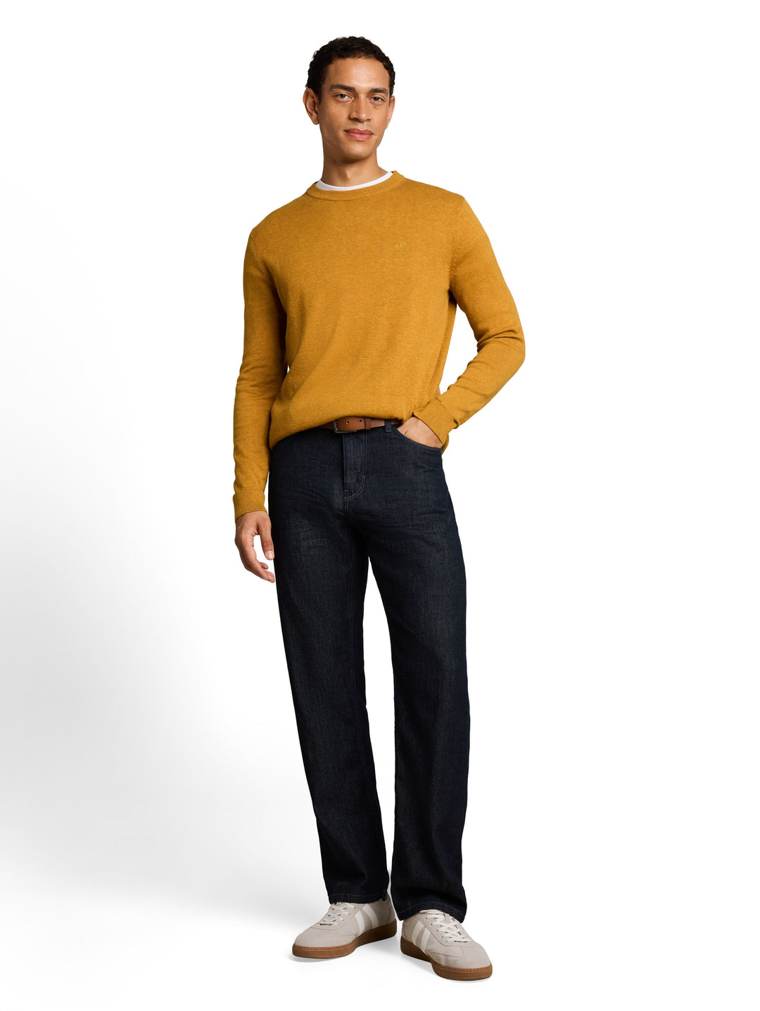 BASIC CREWNECK KNIT