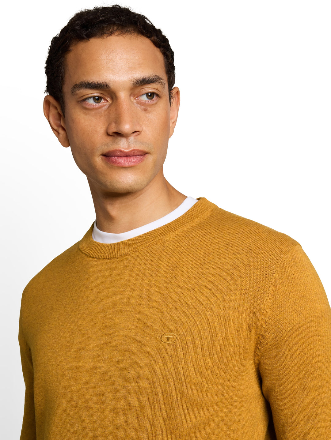 BASIC CREWNECK KNIT