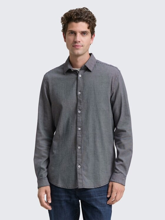 FITTED STRUCTURED STRETCH SHIRT