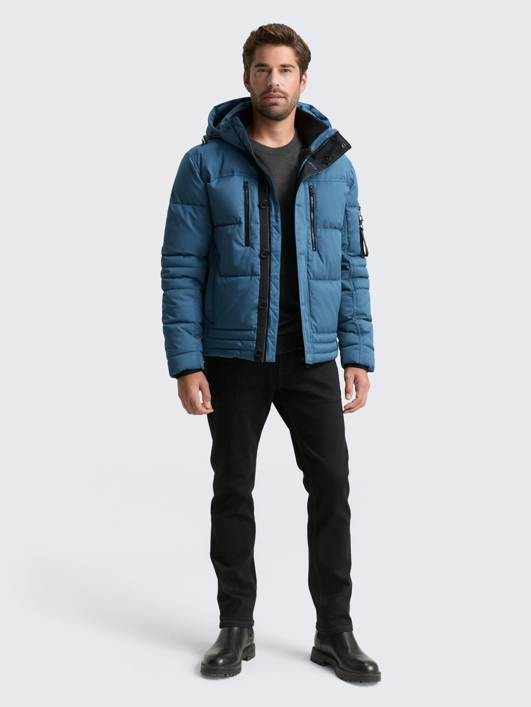 PUFFER JACKET WITH HOOD
