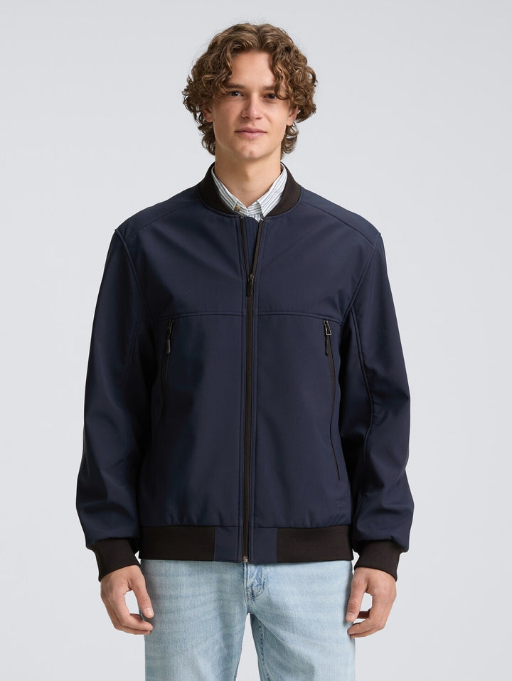 SOFTSHELL BOMBER JACKET