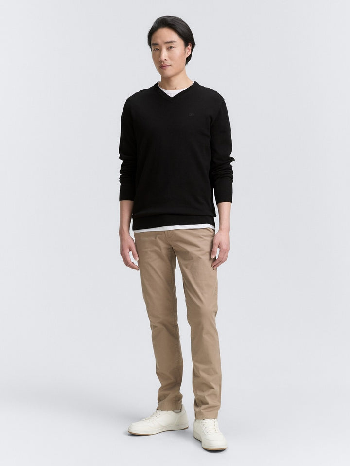 BASIC V-NECK KNIT