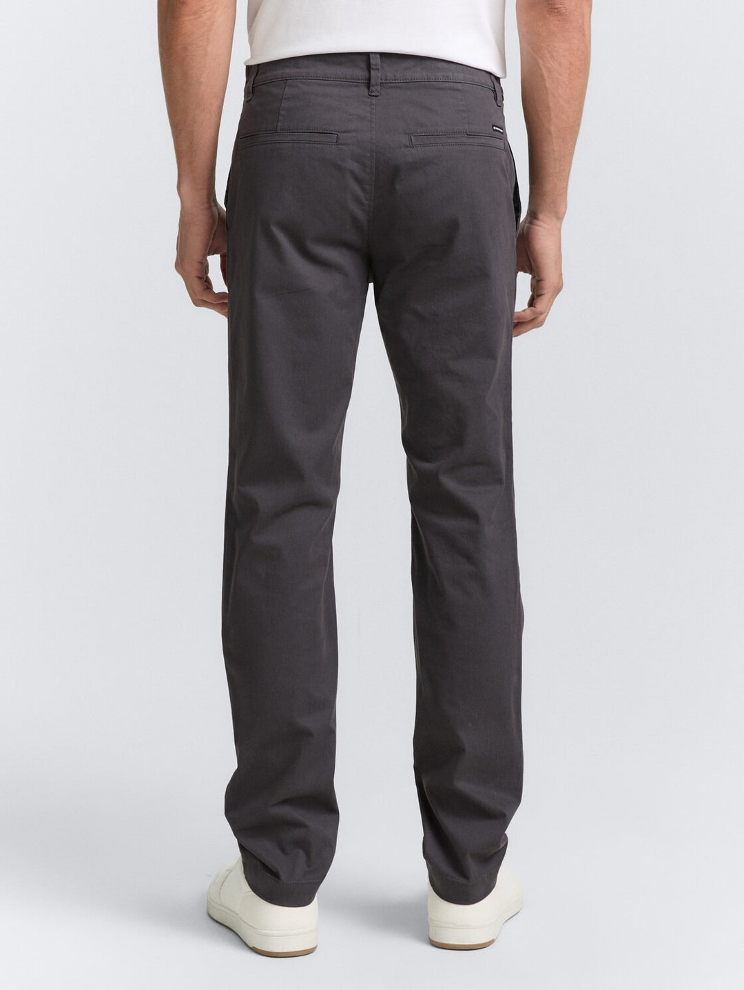 REGULAR WASHED CHINO