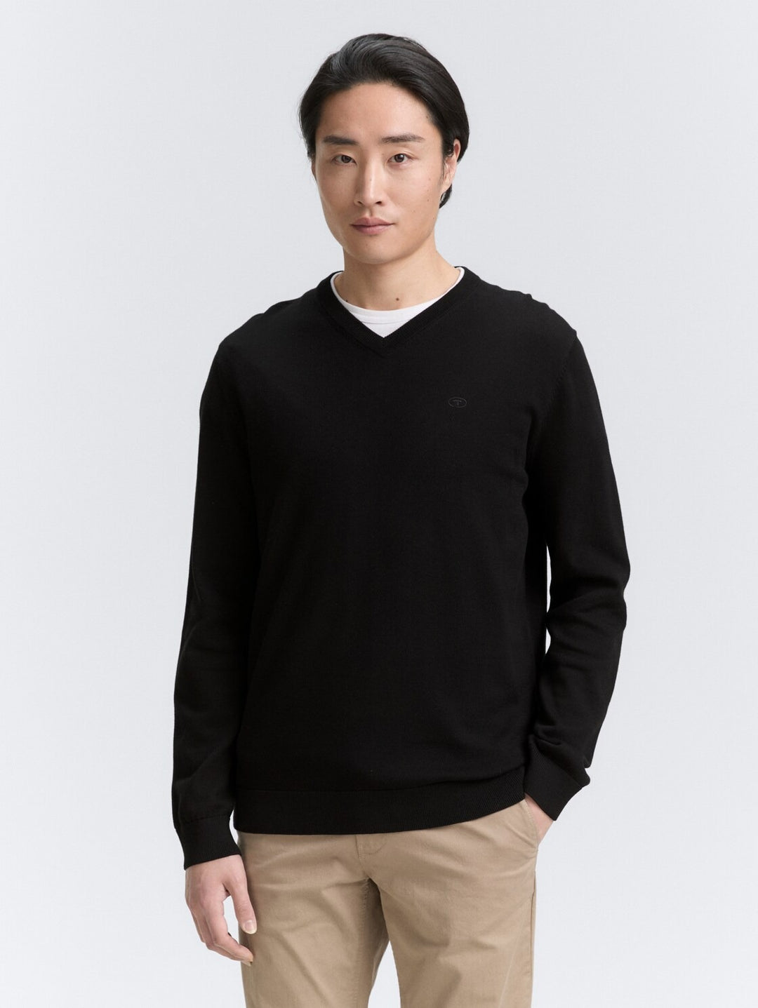 BASIC V-NECK KNIT