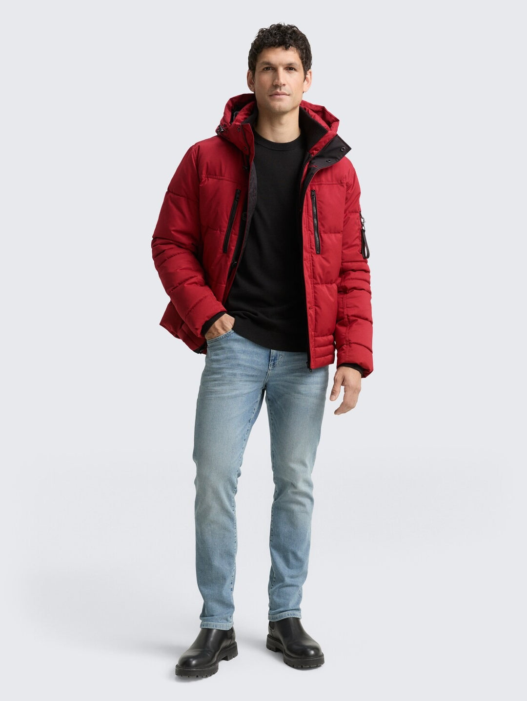PUFFER JACKET WITH HOOD