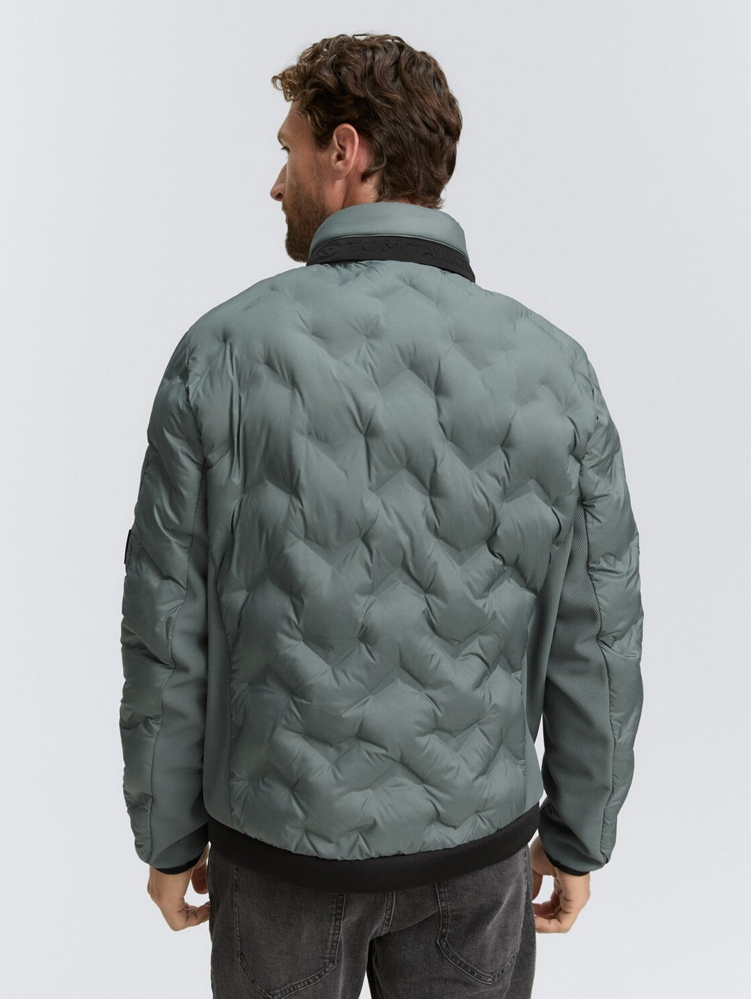 DECORATIVE HYBRID JACKET
