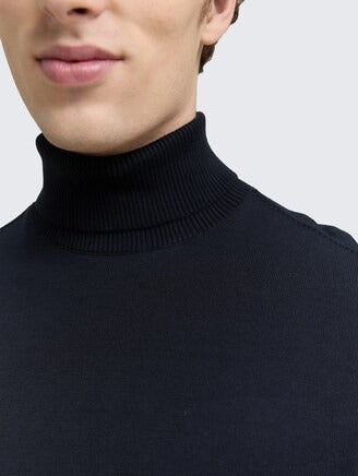 BASIC TURTLENECK KNIT