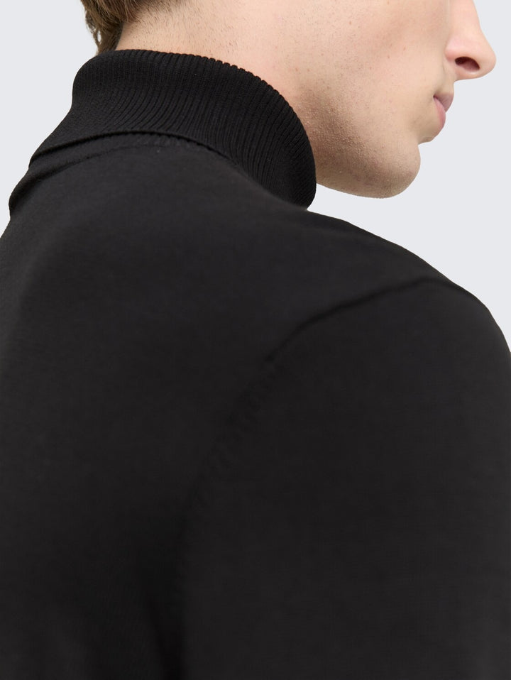 BASIC TURTLENECK KNIT