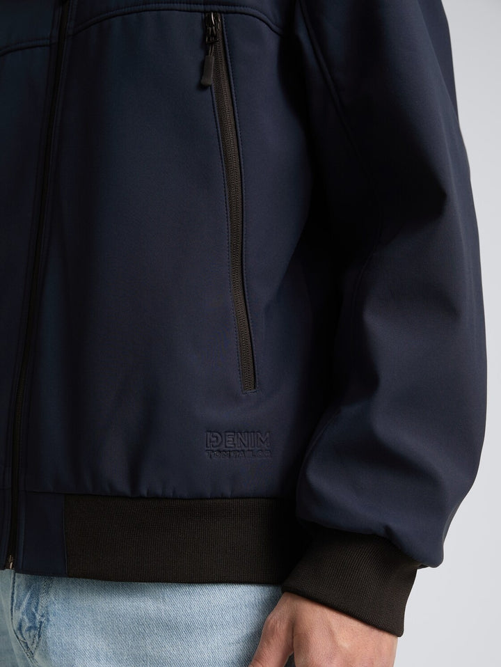 SOFTSHELL BOMBER JACKET