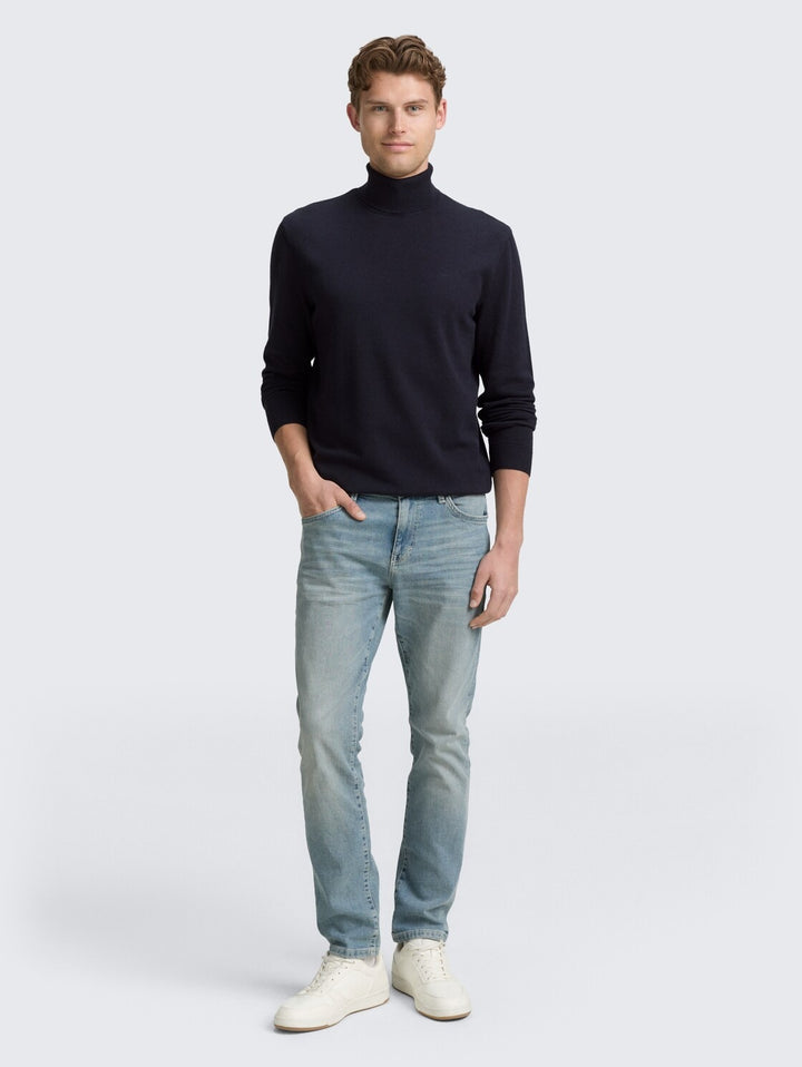 BASIC TURTLENECK KNIT