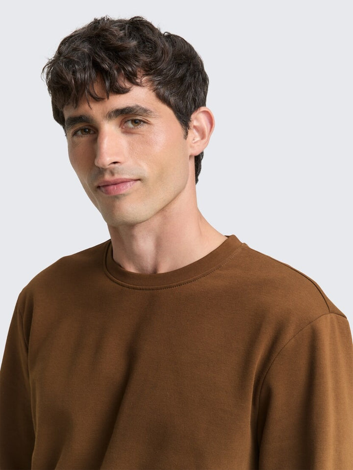 CREW NECK SWEATSHIRT