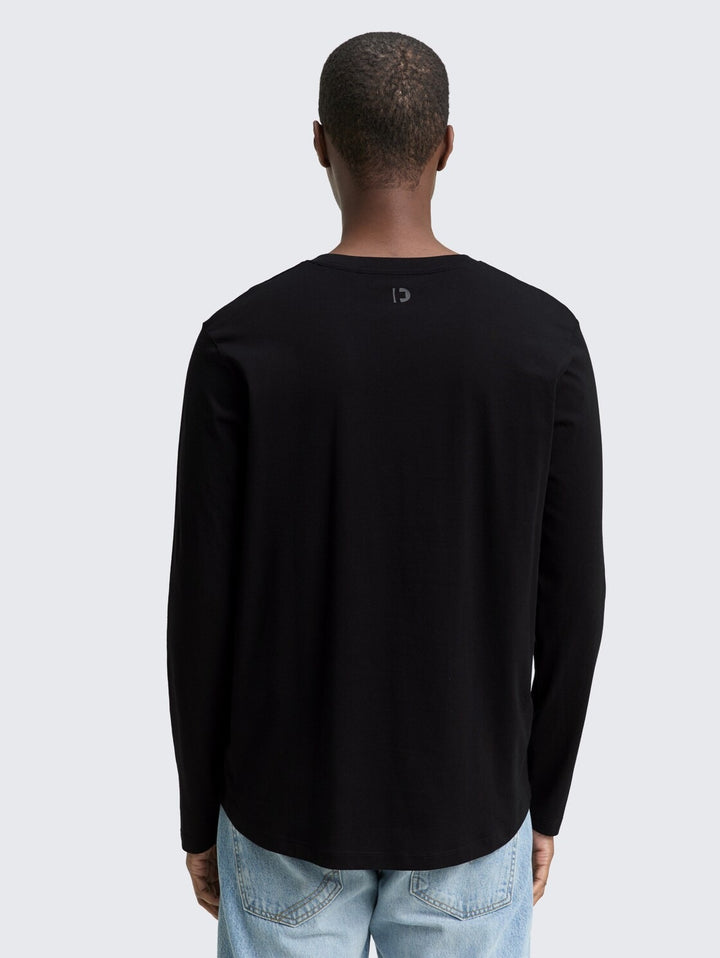 SOLID ROUNDED HEM LONGSLEEVE