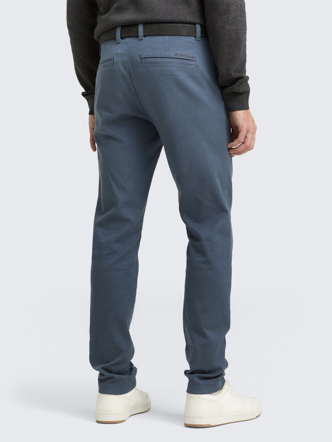 TRAVELER SLIM CHINO
