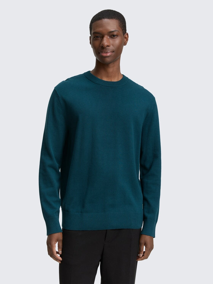BASIC CREWNECK KNIT