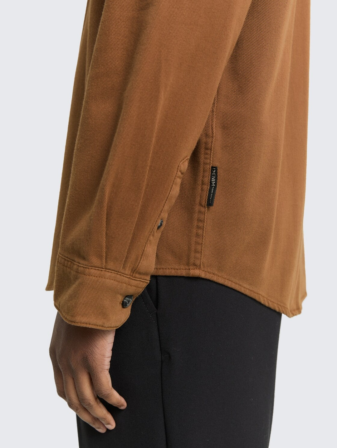 RELAXED GARMENT DYE SHIRT