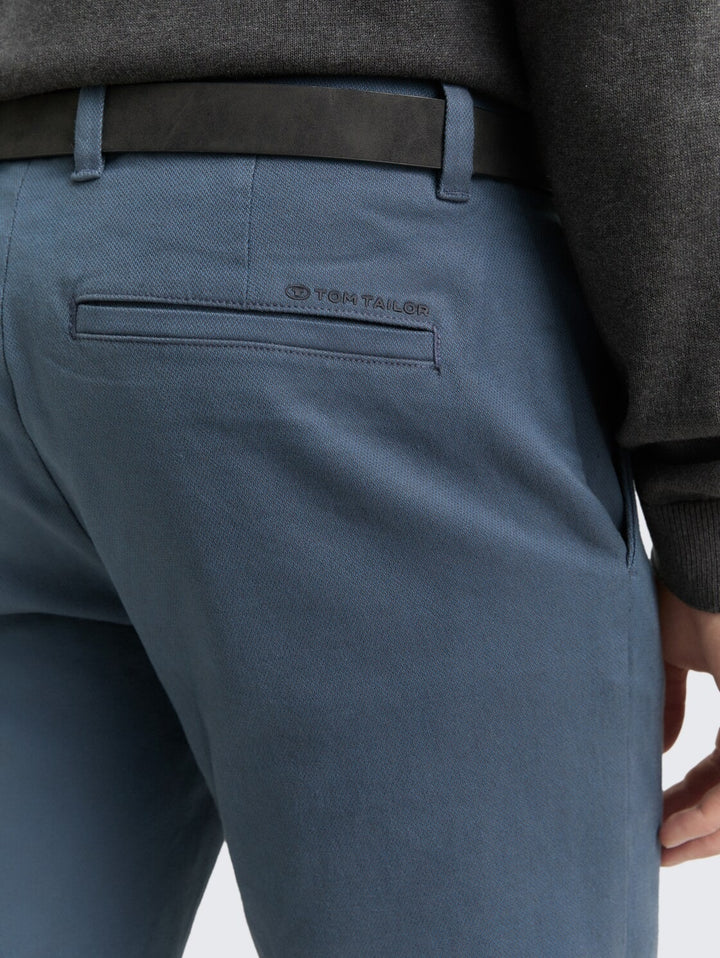 TRAVELER SLIM CHINO
