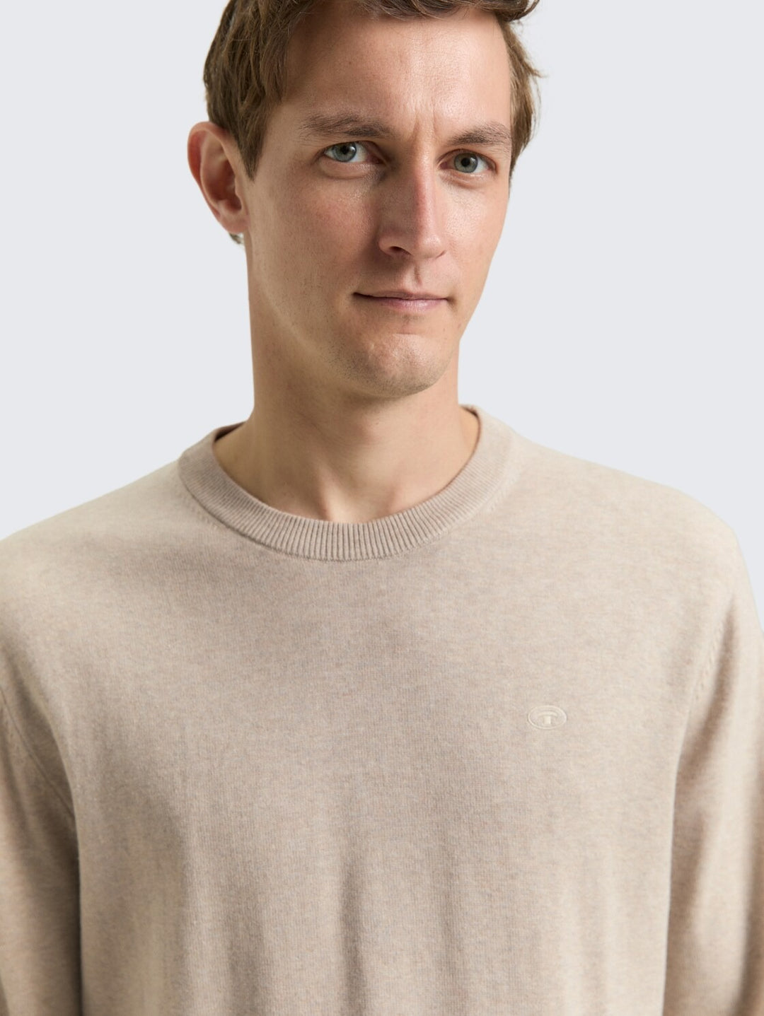 BASIC CREWNECK KNIT