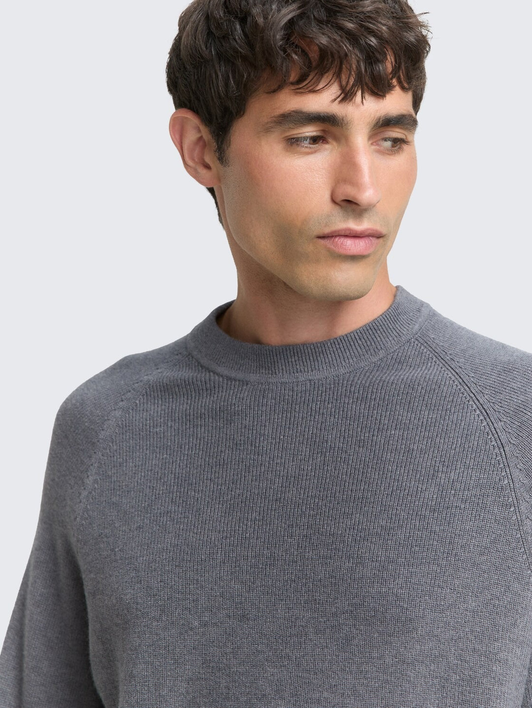 SOFT CREW NECK PULLOVER