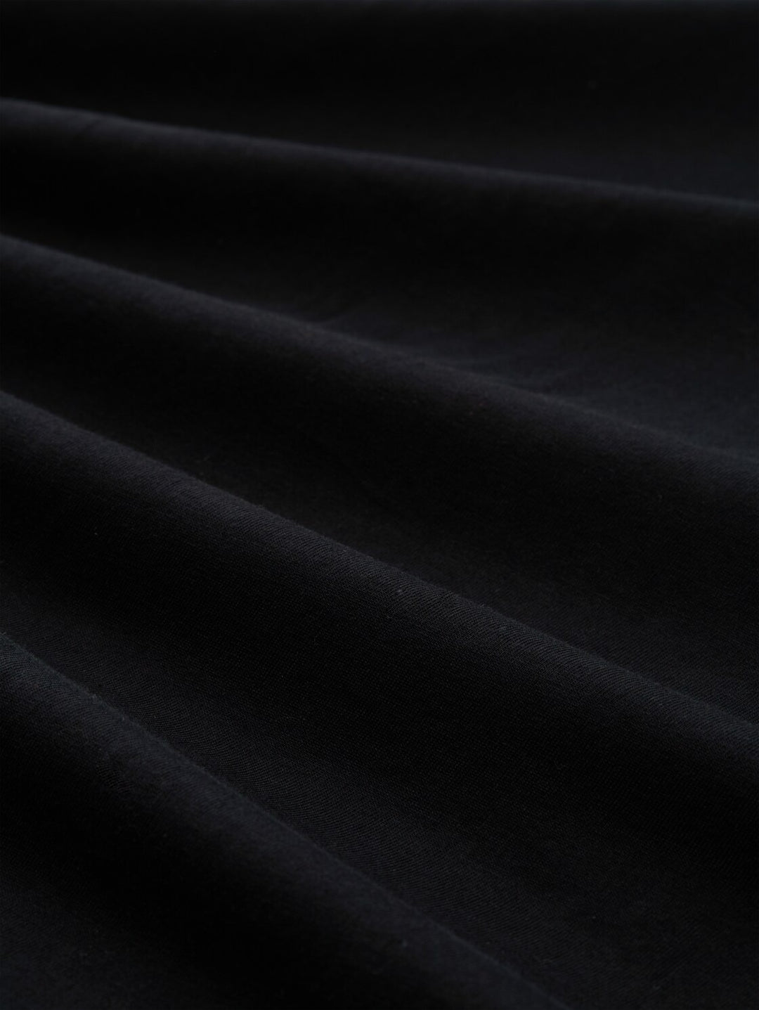 SOLID ROUNDED HEM LONGSLEEVE